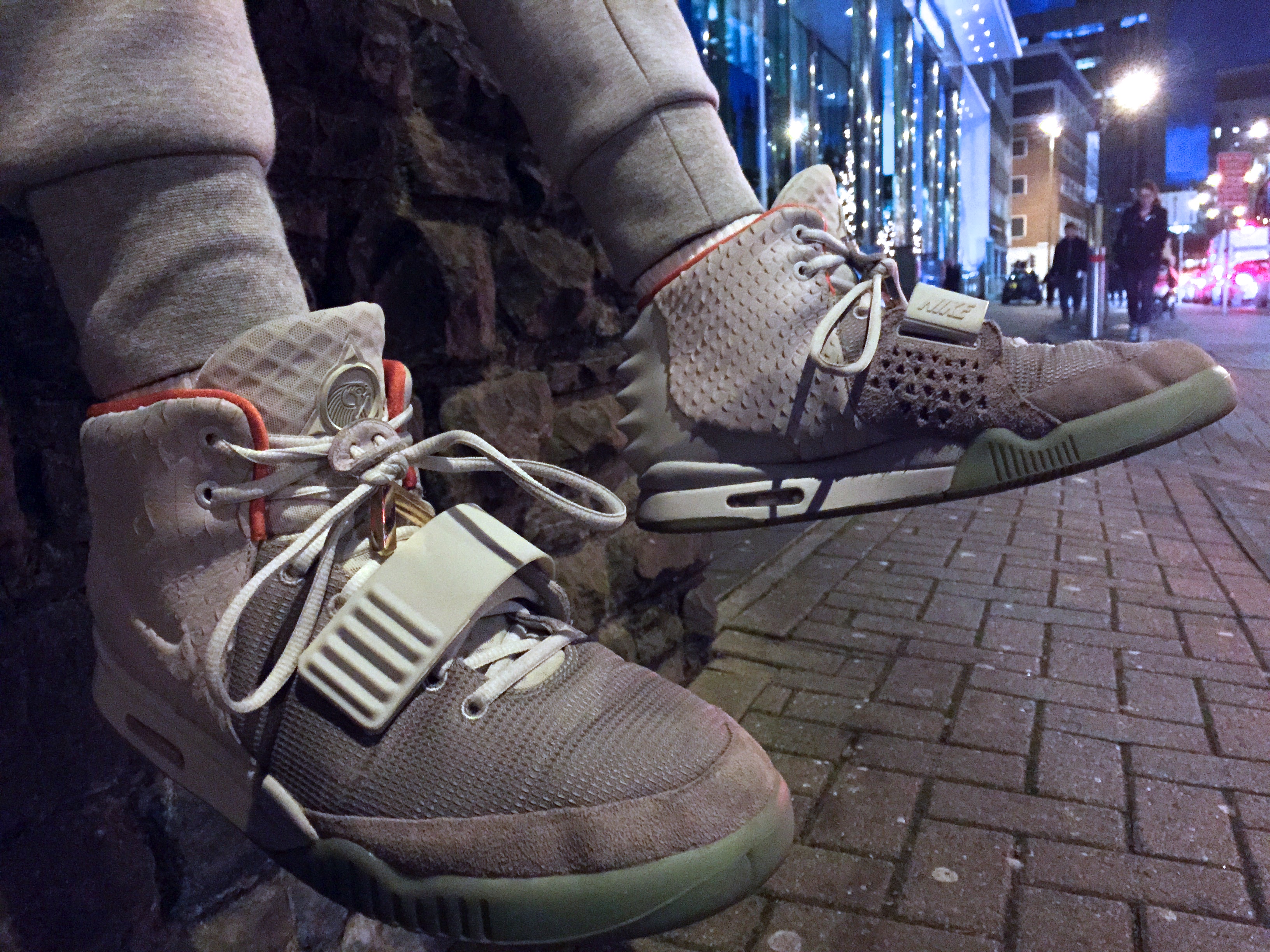 How to lace Nike Air Yeezy 2 